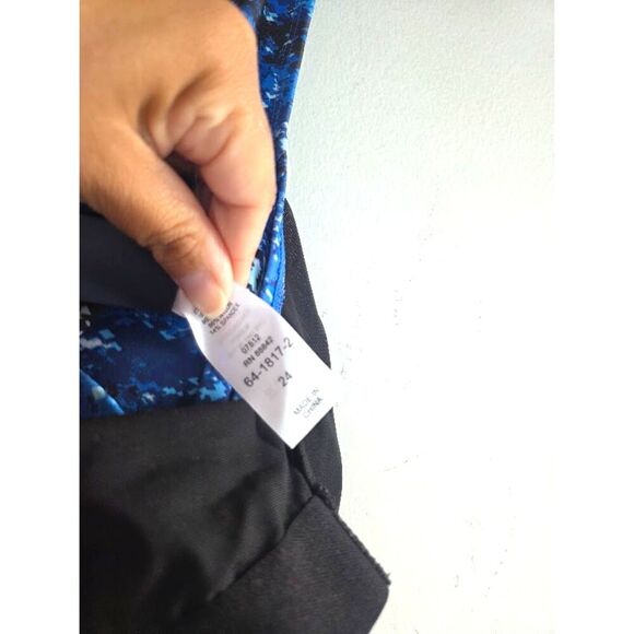 NWT Swimsuits for All Blue Black Print Built in Bra Blouson Tankini Top size 24 - Picture 6 of 6